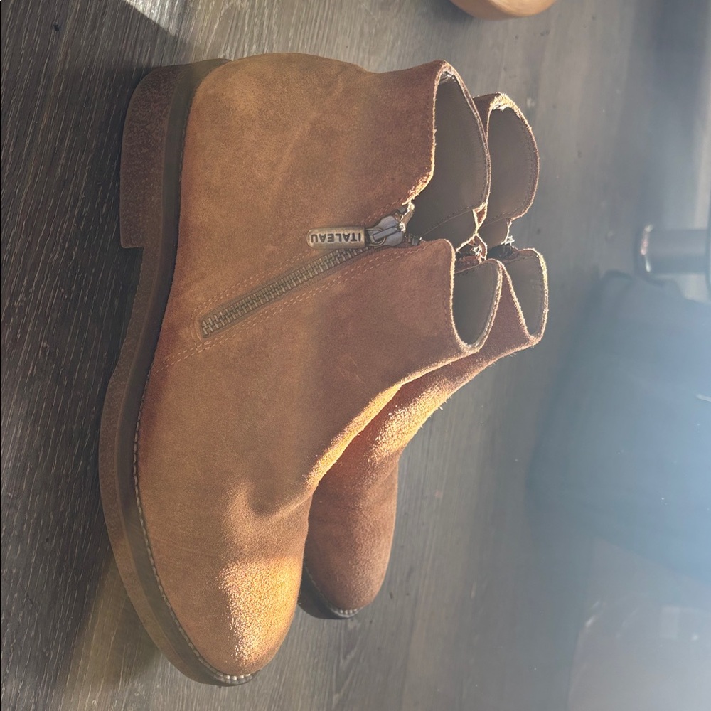 Italeau Handmade in Italy Foliana Waterproof Ankle Boots